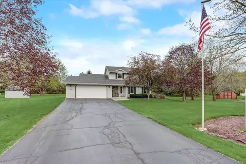 s83w32774 N Oak Tree, Mukwonago, WI 53149