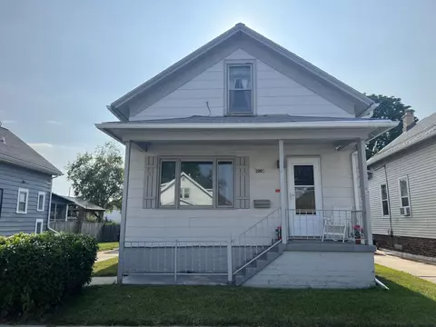 2004 S 12th, Sheboygan, WI 53081
