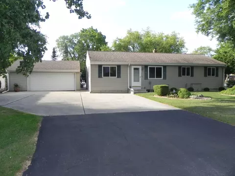 8406 W Allerton, Greenfield, WI 53228