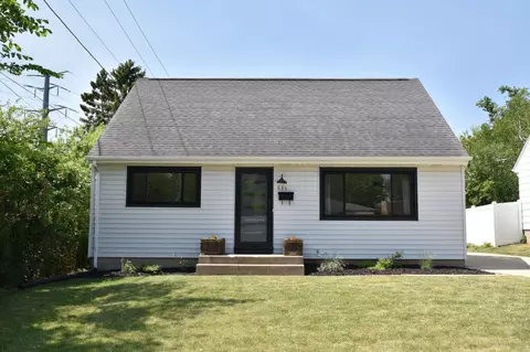 835 W 4th, Port Washington, WI 53074