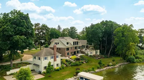 n57w38458 Beggs Isle, Oconomowoc, WI 53066