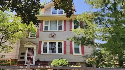 1800 Flett, Racine, WI 53403