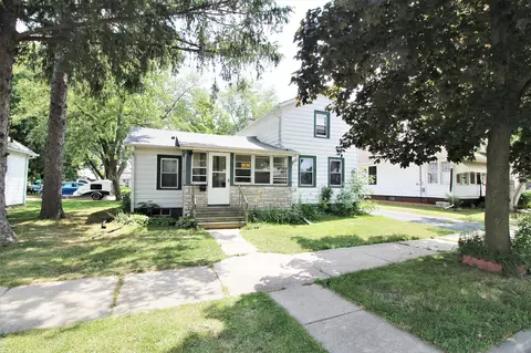 703 S 7th, Watertown, WI 53094