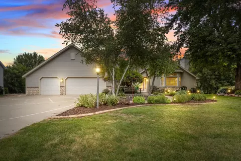 6815 Lorraine, Norway, WI 53185