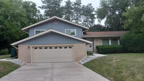 1838 W Brantwood, Glendale, WI 53209
