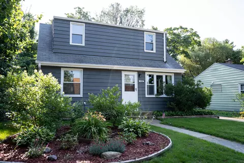 1106 S 106th, West Allis, WI 53214