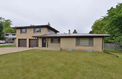 914 S Green Bay, Mount Pleasant, WI 53406