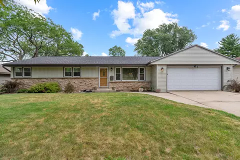 537 S 17th, West Bend, WI 53095
