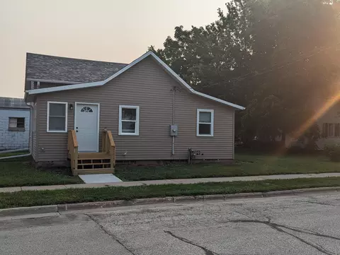 15738 E 2nd, Ettrick, WI 54627
