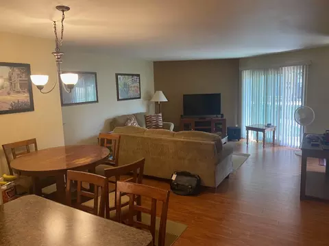 w168n11543 El Camino #1, Germantown, WI 53022