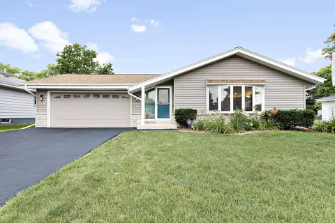 6245 S 38th, Greenfield, WI 53221
