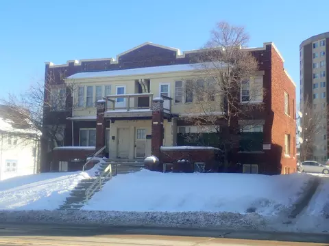 1120 N 35th #1124, Milwaukee, WI 53208