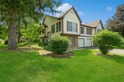 489 W South, Lake Geneva, WI 53147