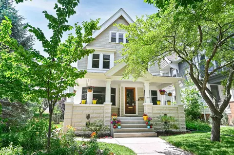 2847 N Murray, Milwaukee, WI 53211