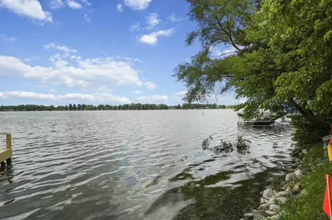 w921 Miramar Drive, East Troy, WI 53120
