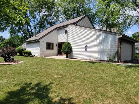 7291 S Delaine, Oak Creek, WI 53154