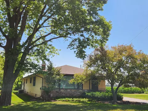 n15806 Wisconsin 35, Trempealeau, WI 54661