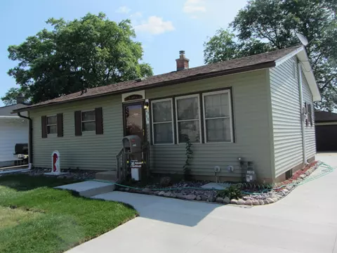 4968 S 16th, Milwaukee, WI 53221