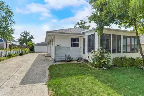 1016 Aurora, Waukesha, WI 53186