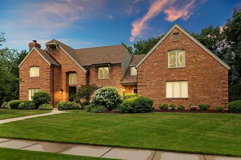 1684 32nd, Kenosha, WI 53144