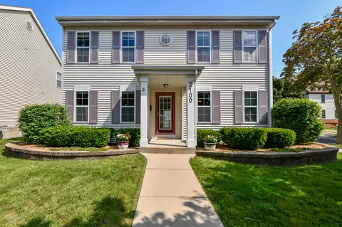 2100 W Vine, Milwaukee, WI 53205