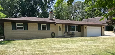 n82w22398 Mary Ann, Lisbon, WI 53089