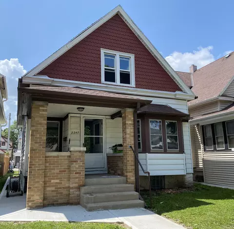 2247 S 29th, Milwaukee, WI 53215