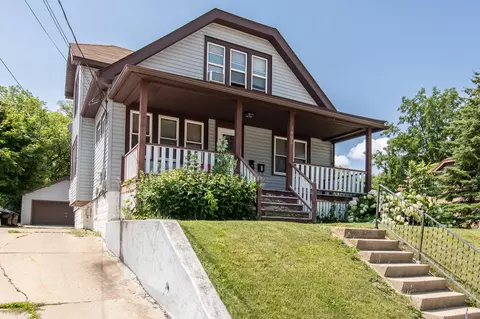 2905 E Whittaker #2905A, Saint Francis, WI 53235