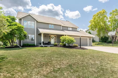 n77w16021 Hunters Rdg, Menomonee Falls, WI 53051