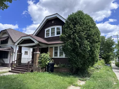 3520 N Vel R Phillips #A, Milwaukee, WI 53212