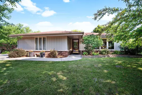 2820 Minot, Waukesha, WI 53188