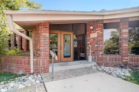 425 W Willow #111, Fox Point, WI 53217