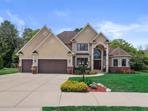 w237n6623 Hillview, Sussex, WI 53089