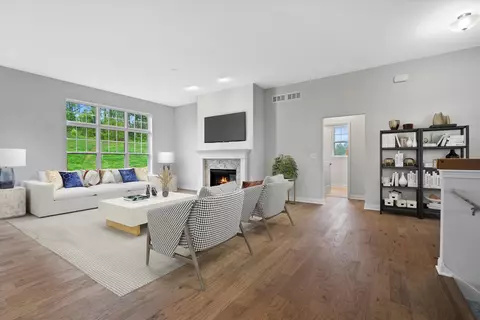 w214n4868 Casey, Menomonee Falls, WI 53051
