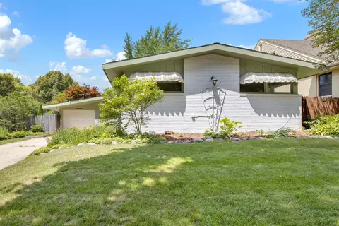 10520 W Woodward, Wauwatosa, WI 53222