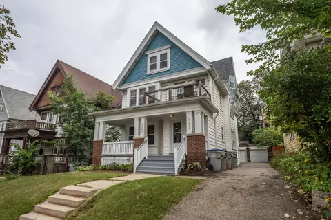 2022 N 48th #2024, Milwaukee, WI 53208