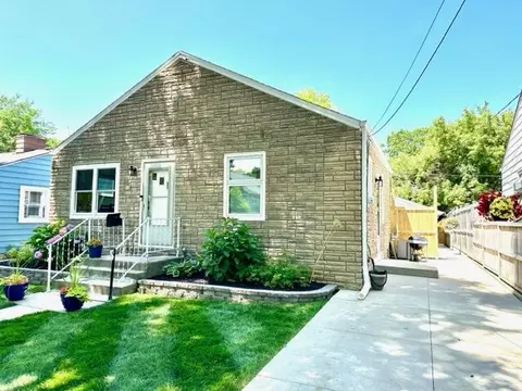 818 E Holt, Milwaukee, WI 53207