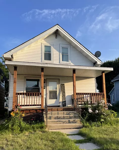 1017 Huron, Sheboygan, WI 53081