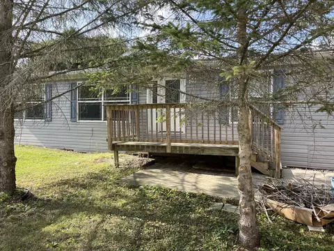 1492 Park, Lyons, WI 53105