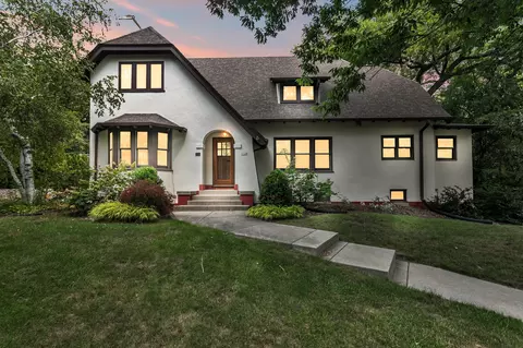 1728 Martha Washington, Wauwatosa, WI 53213