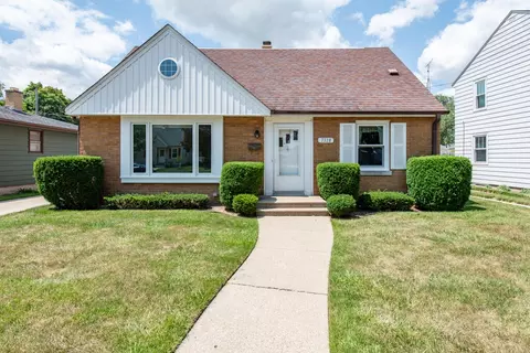 7728 23rd, Kenosha, WI 53143