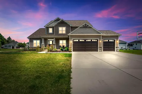 1152 W Sunrise, Oak Creek, WI 53154