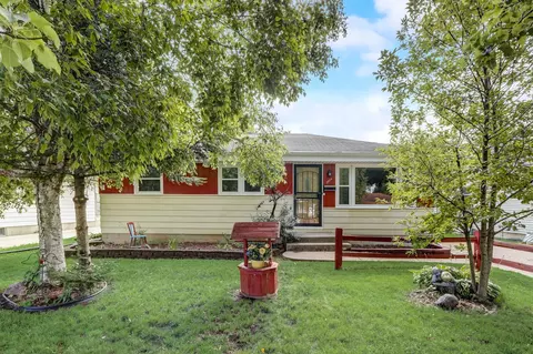 5854 N 82nd, Milwaukee, WI 53218