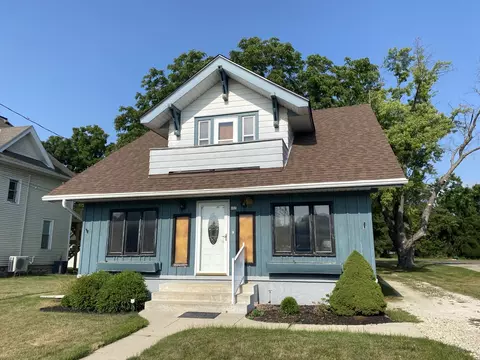 103 N Main, North Prairie, WI 53153