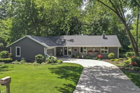 16135 W Armour, New Berlin, WI 53151
