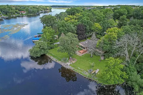 6609 Riverside, Waterford, WI 53185