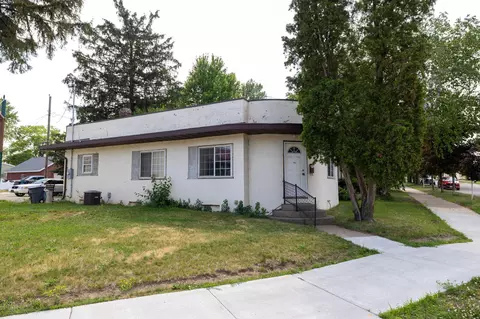2222 State, La Crosse, WI 54601