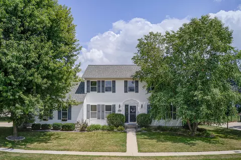 1415 Eldorado, Oconomowoc, WI 53066