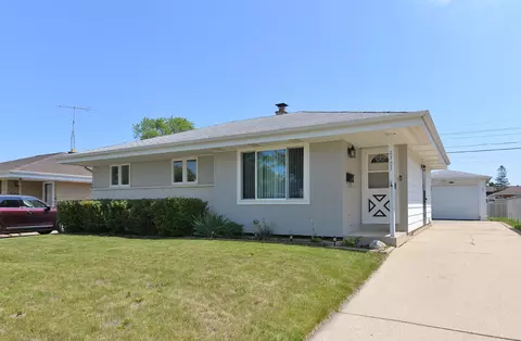 2707 Donna, Racine, WI 53404