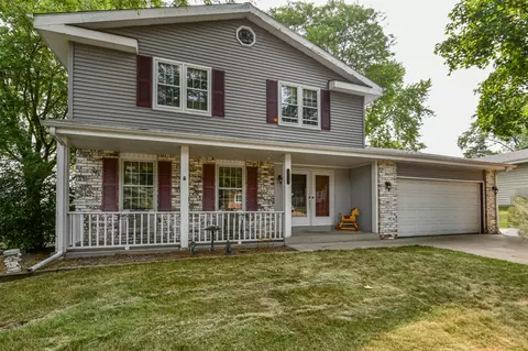 2737 Newcastle, Waukesha, WI 53188